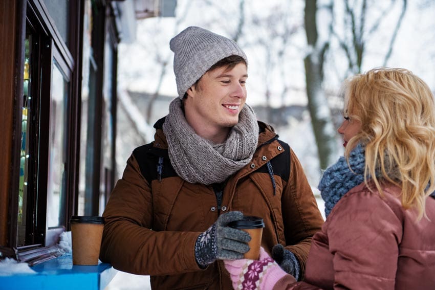 11 Fun Winter Date Ideas If You Don't Feel Like Drinking - Narcity